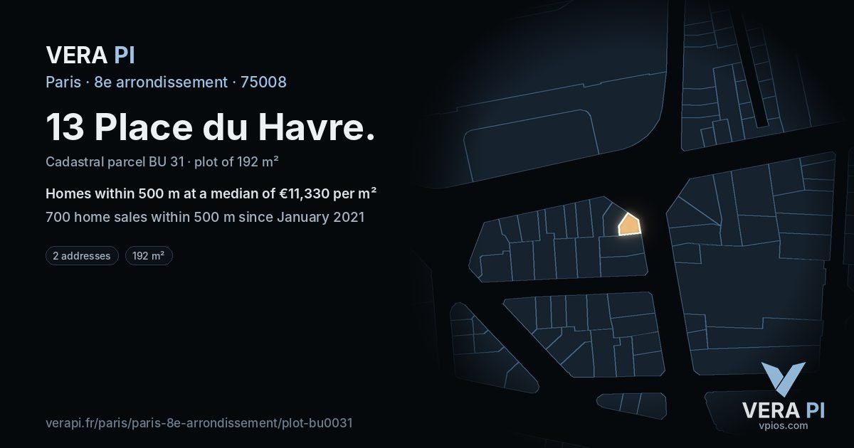 13 Place du Havre, 8e arrondissement at night – the plot lit, the parcels around coloured by the prices near them
