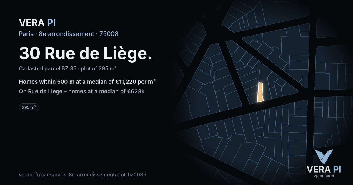 30 Rue de Liège, 8e arrondissement at night – the plot lit, the parcels around coloured by the prices near them