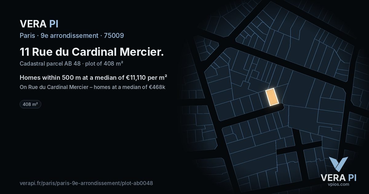 11 Rue du Cardinal Mercier, 9e arrondissement at night – the plot lit, the parcels around coloured by the prices near them
