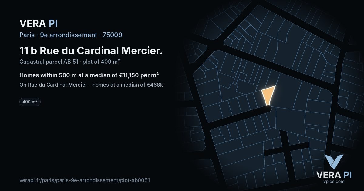 11 b Rue du Cardinal Mercier, 9e arrondissement at night – the plot lit, the parcels around coloured by the prices near them
