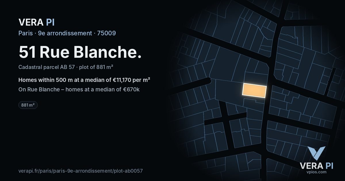 51 Rue Blanche, 9e arrondissement at night – the plot lit, the parcels around coloured by the prices near them