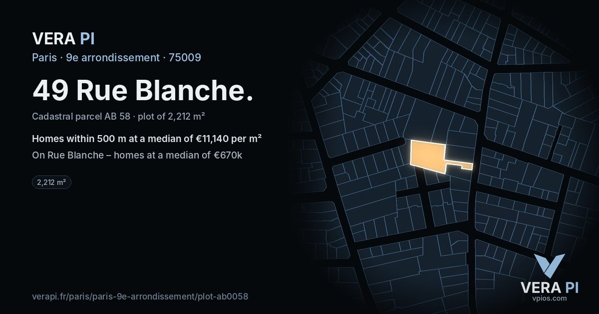 49 Rue Blanche, 9e arrondissement at night – the plot lit, the parcels around coloured by the prices near them