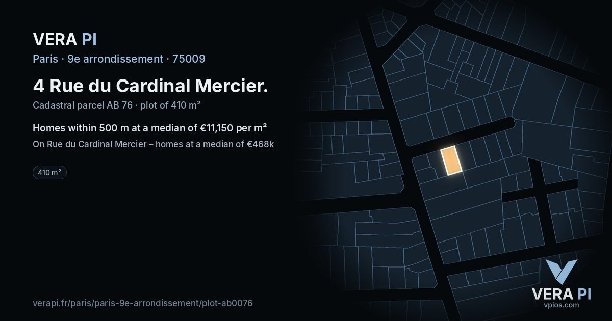 4 Rue du Cardinal Mercier, 9e arrondissement at night – the plot lit, the parcels around coloured by the prices near them