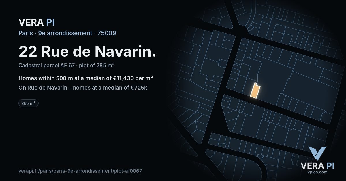 22 Rue de Navarin, 9e arrondissement at night – the plot lit, the parcels around coloured by the prices near them