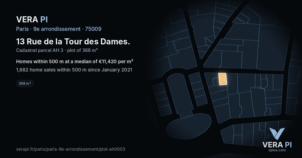 13 Rue de la Tour des Dames, 9e arrondissement at night – the plot lit, the parcels around coloured by the prices near them