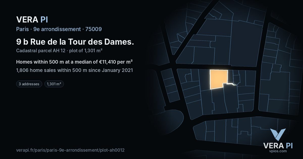 9 b Rue de la Tour des Dames, 9e arrondissement at night – the plot lit, the parcels around coloured by the prices near them