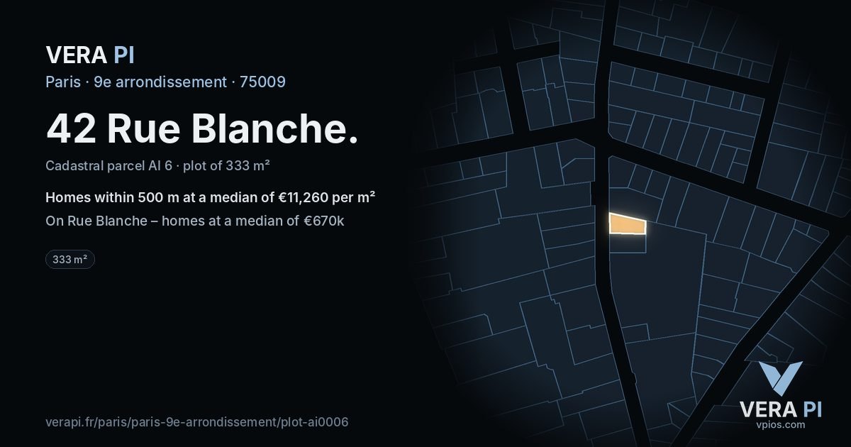 42 Rue Blanche, 9e arrondissement at night – the plot lit, the parcels around coloured by the prices near them