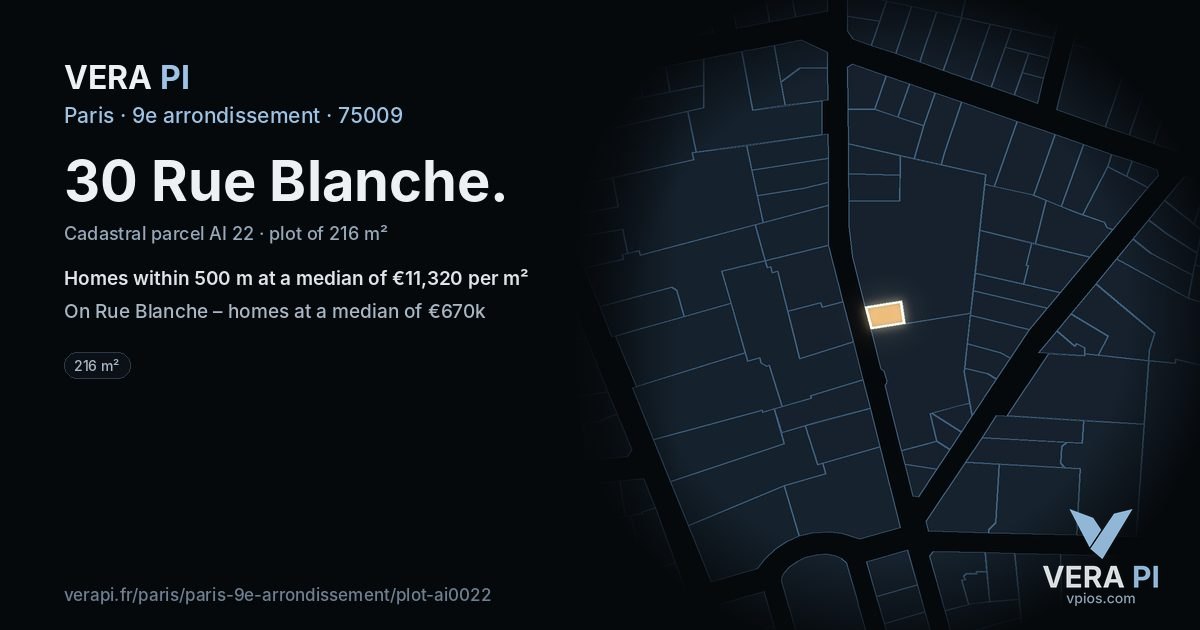 30 Rue Blanche, 9e arrondissement at night – the plot lit, the parcels around coloured by the prices near them