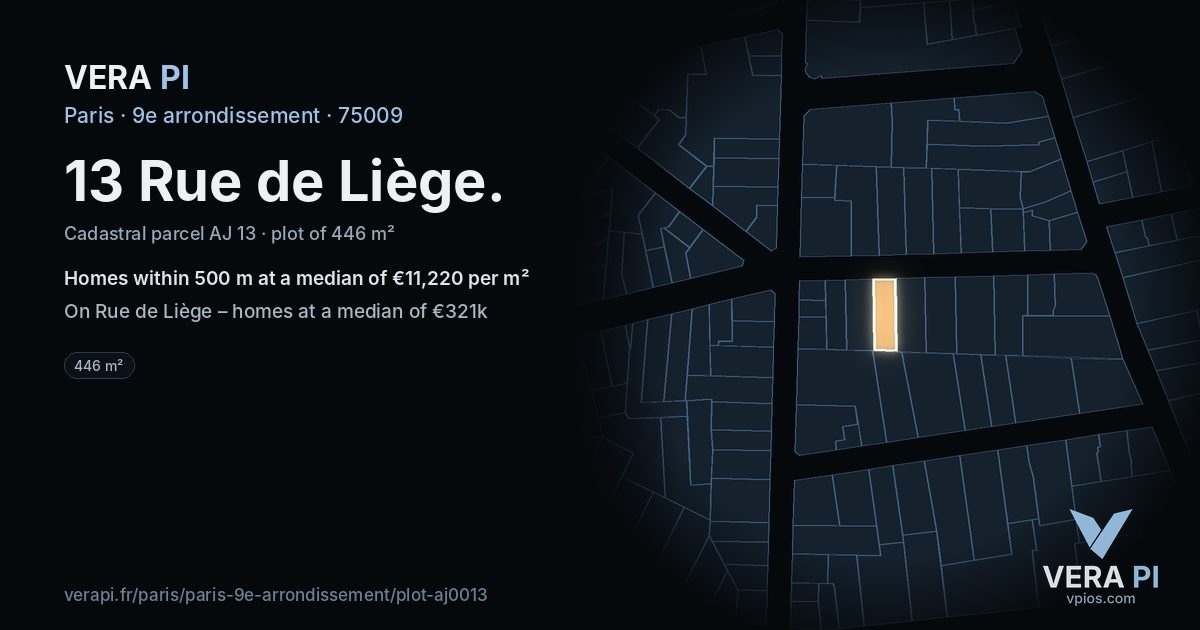 13 Rue de Liège, 9e arrondissement at night – the plot lit, the parcels around coloured by the prices near them