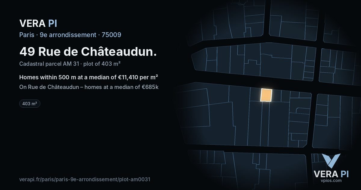49 Rue de Châteaudun, 9e arrondissement at night – the plot lit, the parcels around coloured by the prices near them