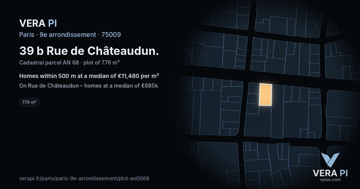 39 b Rue de Châteaudun, 9e arrondissement at night – the plot lit, the parcels around coloured by the prices near them