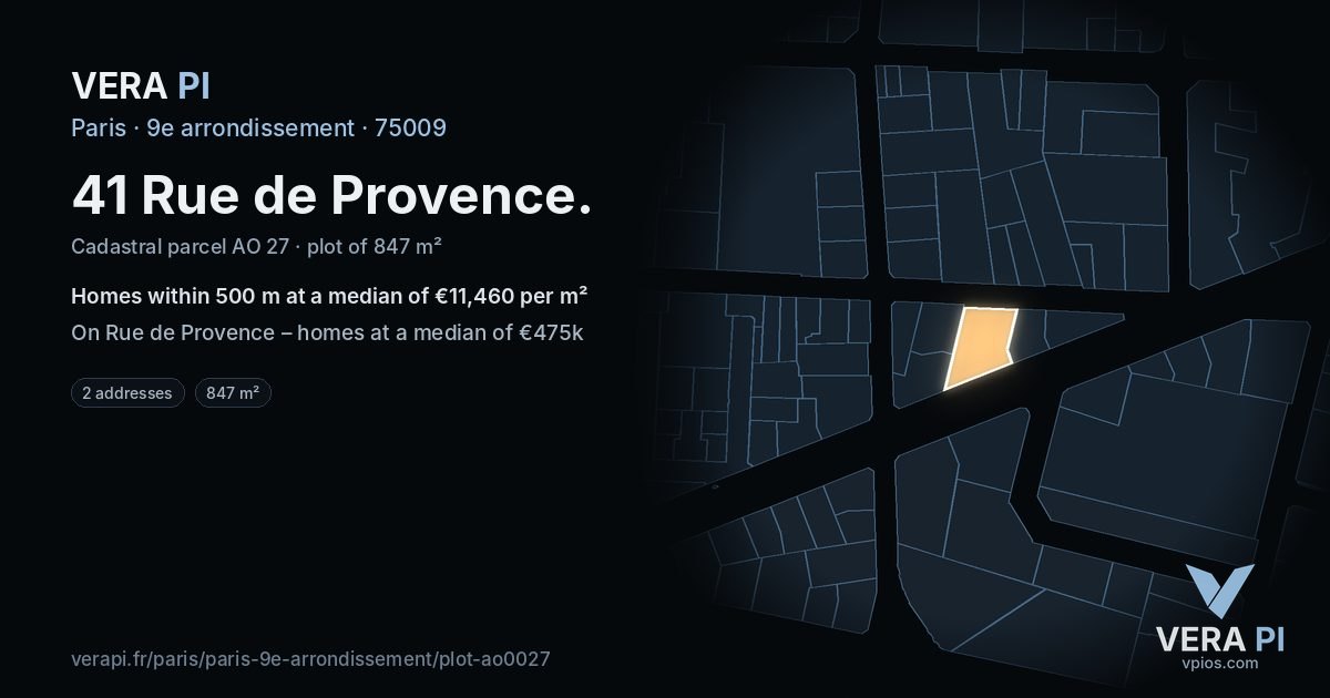 41 Rue de Provence, 9e arrondissement at night – the plot lit, the parcels around coloured by the prices near them