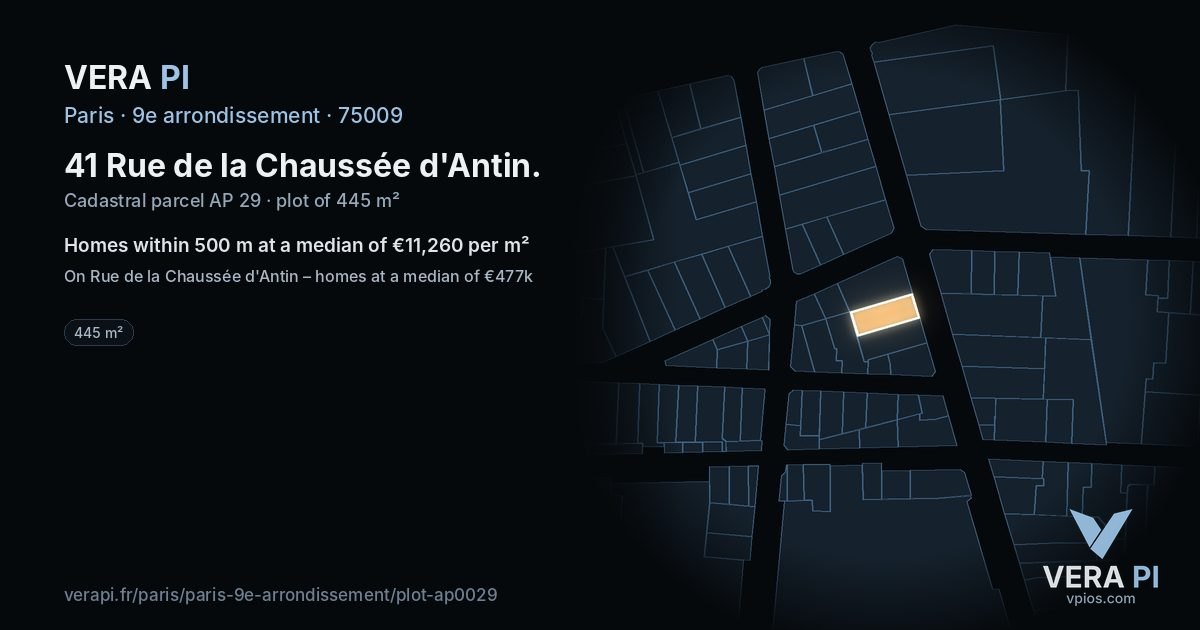 41 Rue de la Chaussée d'Antin, 9e arrondissement at night – the plot lit, the parcels around coloured by the prices near them
