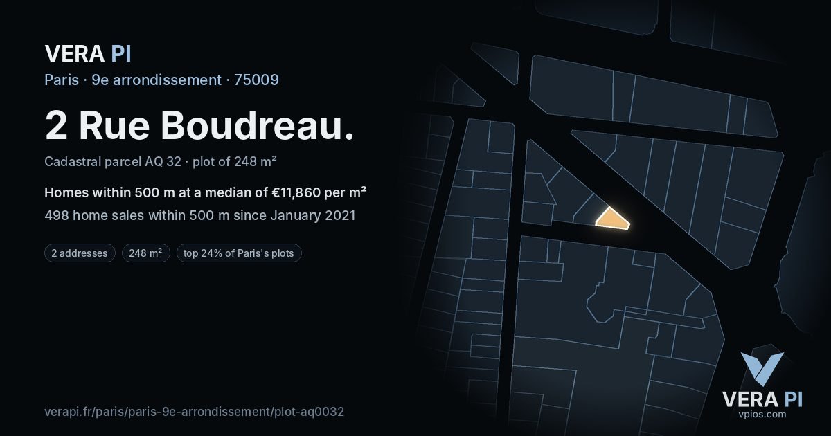 2 Rue Boudreau, 9e arrondissement at night – the plot lit, the parcels around coloured by the prices near them