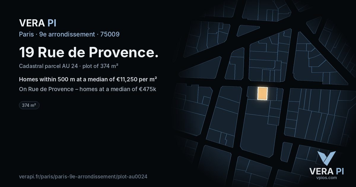 19 Rue de Provence, 9e arrondissement at night – the plot lit, the parcels around coloured by the prices near them