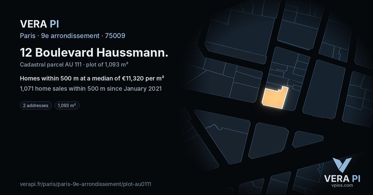 12 Boulevard Haussmann, 9e arrondissement at night – the plot lit, the parcels around coloured by the prices near them