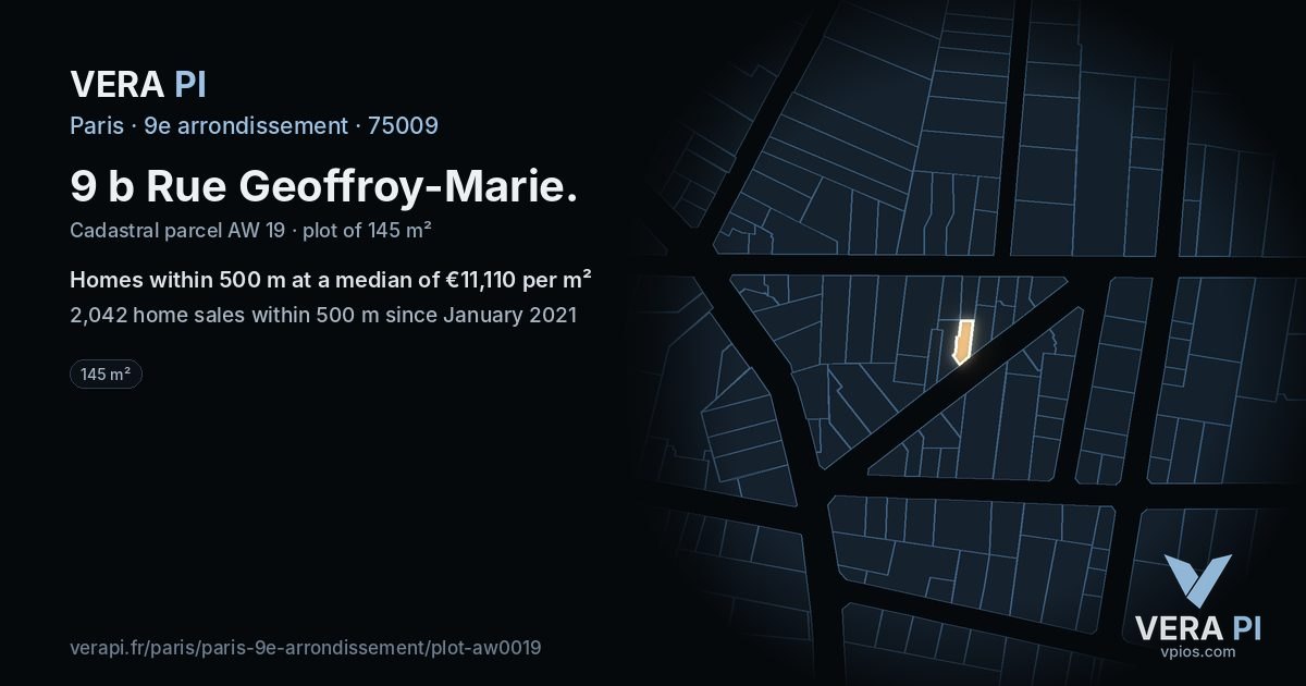 9 b Rue Geoffroy-Marie, 9e arrondissement at night – the plot lit, the parcels around coloured by the prices near them