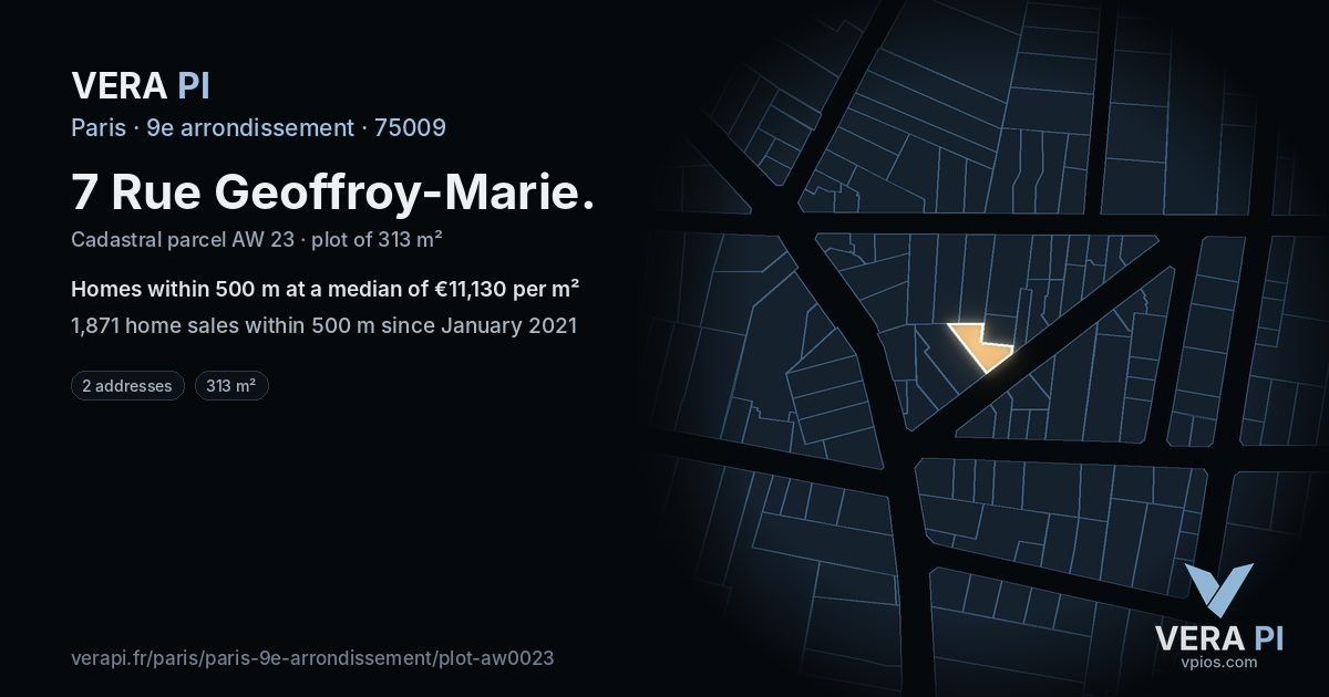 7 Rue Geoffroy-Marie, 9e arrondissement at night – the plot lit, the parcels around coloured by the prices near them