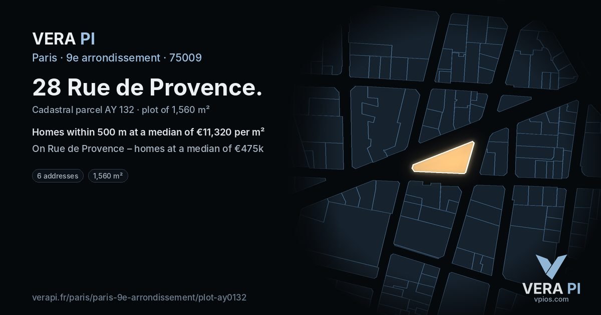 28 Rue de Provence, 9e arrondissement at night – the plot lit, the parcels around coloured by the prices near them