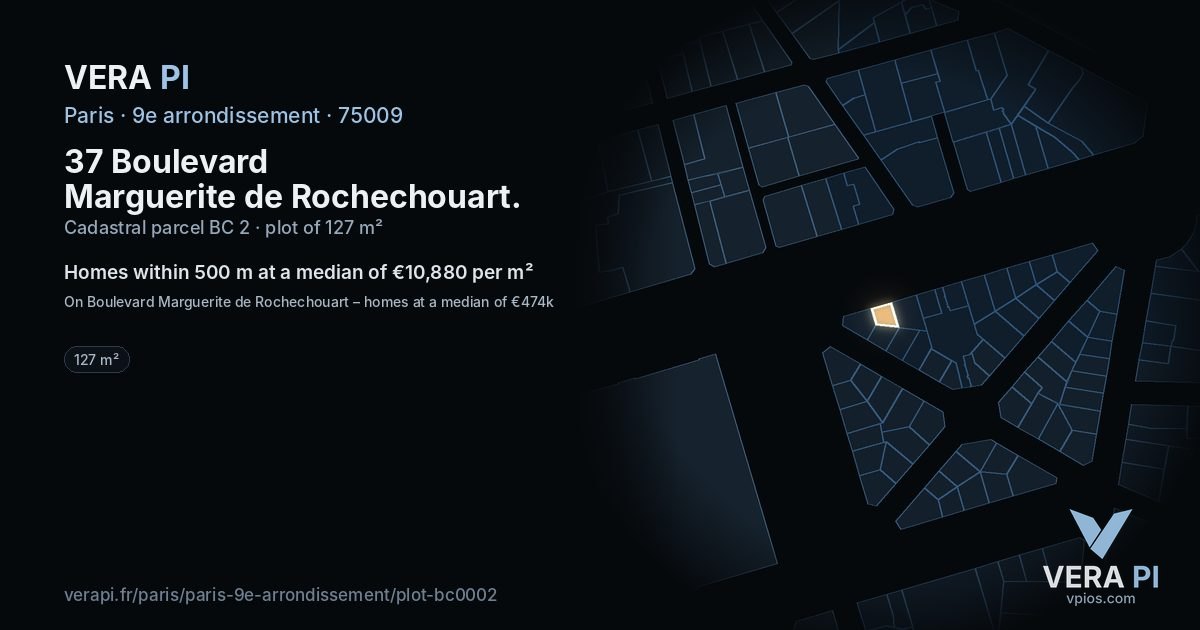 37 Boulevard Marguerite de Rochechouart, 9e arrondissement at night – the plot lit, the parcels around coloured by the prices near them