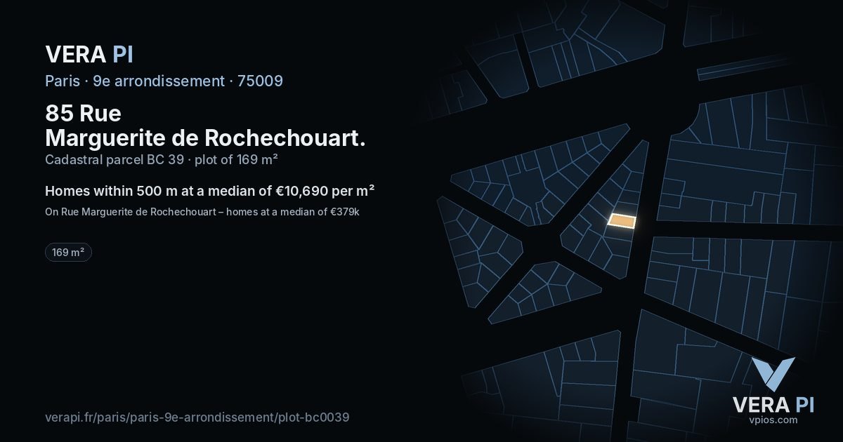 85 Rue Marguerite de Rochechouart, 9e arrondissement at night – the plot lit, the parcels around coloured by the prices near them