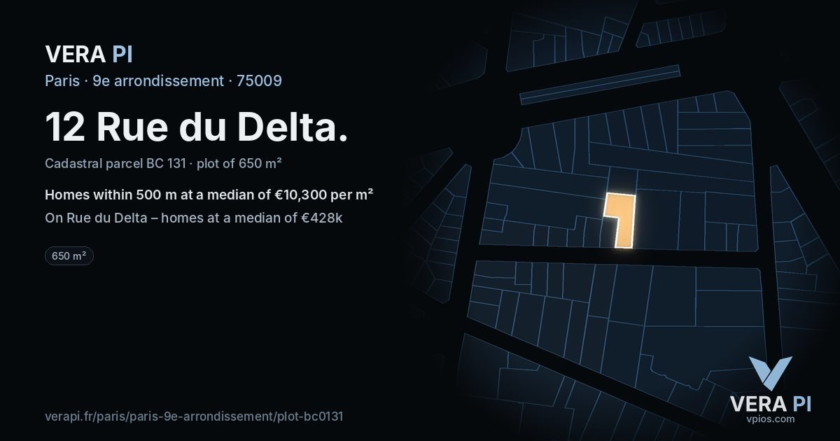 12 Rue du Delta, 9e arrondissement at night – the plot lit, the parcels around coloured by the prices near them