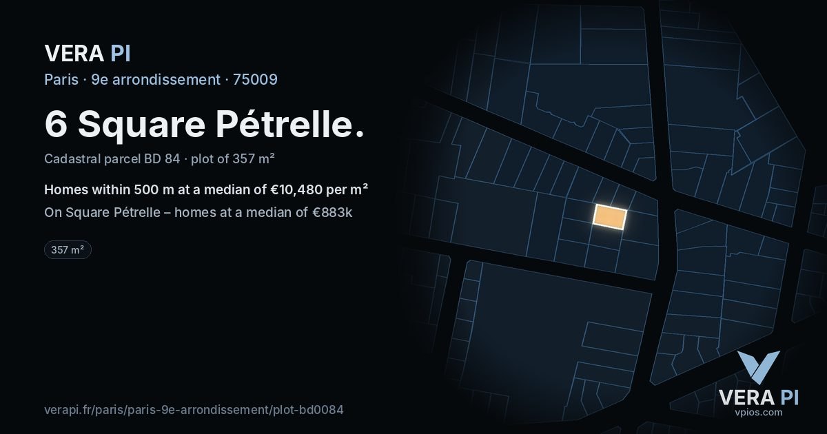 6 Square Pétrelle, 9e arrondissement at night – the plot lit, the parcels around coloured by the prices near them