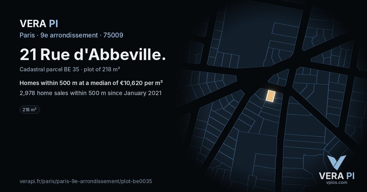 21 Rue d'Abbeville, 9e arrondissement at night – the plot lit, the parcels around coloured by the prices near them