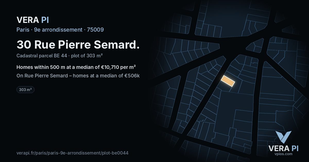 30 Rue Pierre Semard, 9e arrondissement at night – the plot lit, the parcels around coloured by the prices near them