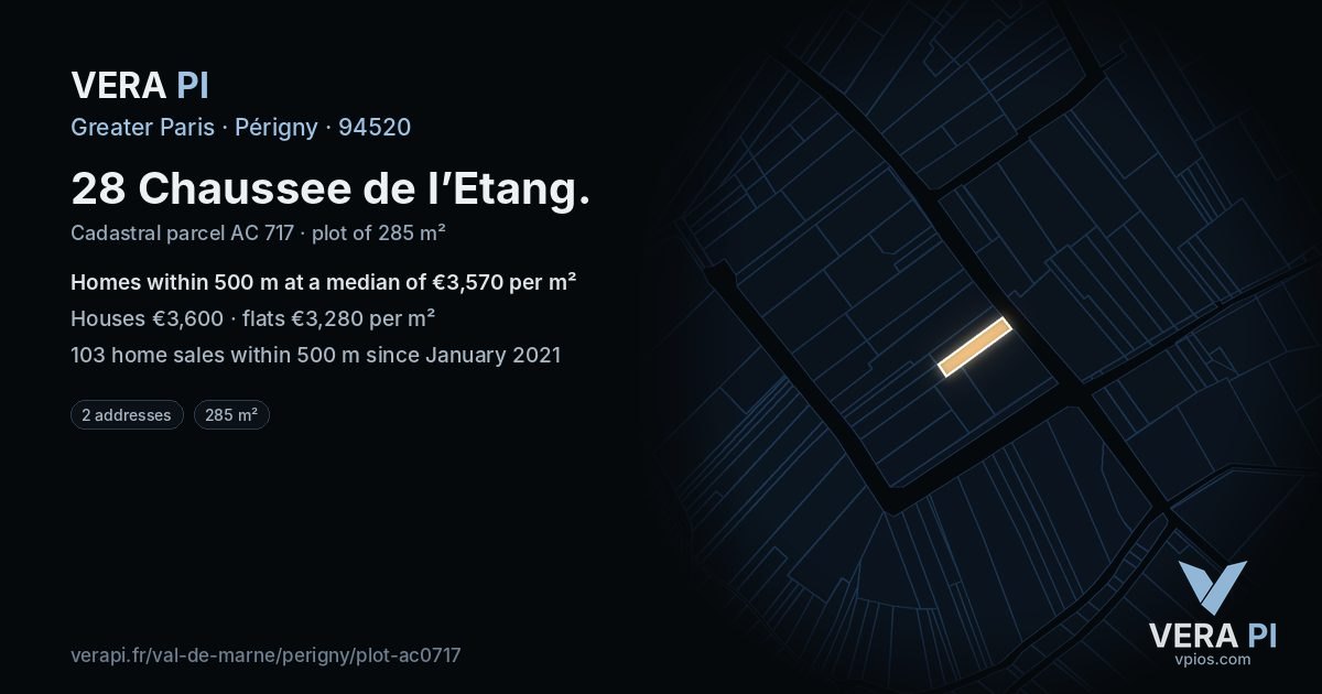 28 Chaussee de l’Etang, Périgny at night – the plot lit, the parcels around coloured by the prices near them