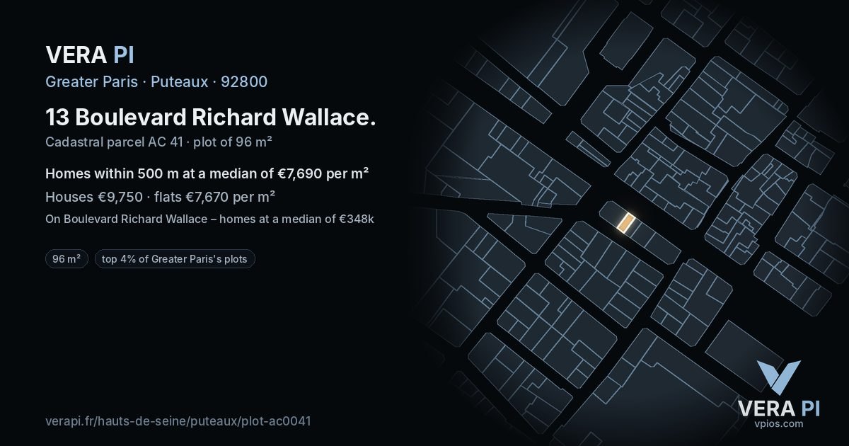 13 Boulevard Richard Wallace, Puteaux at night – the plot lit, the parcels around coloured by the prices near them