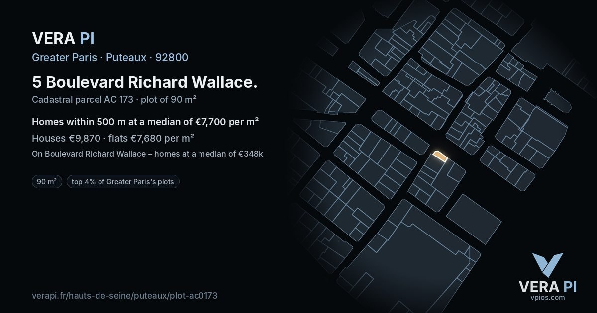 5 Boulevard Richard Wallace, Puteaux at night – the plot lit, the parcels around coloured by the prices near them