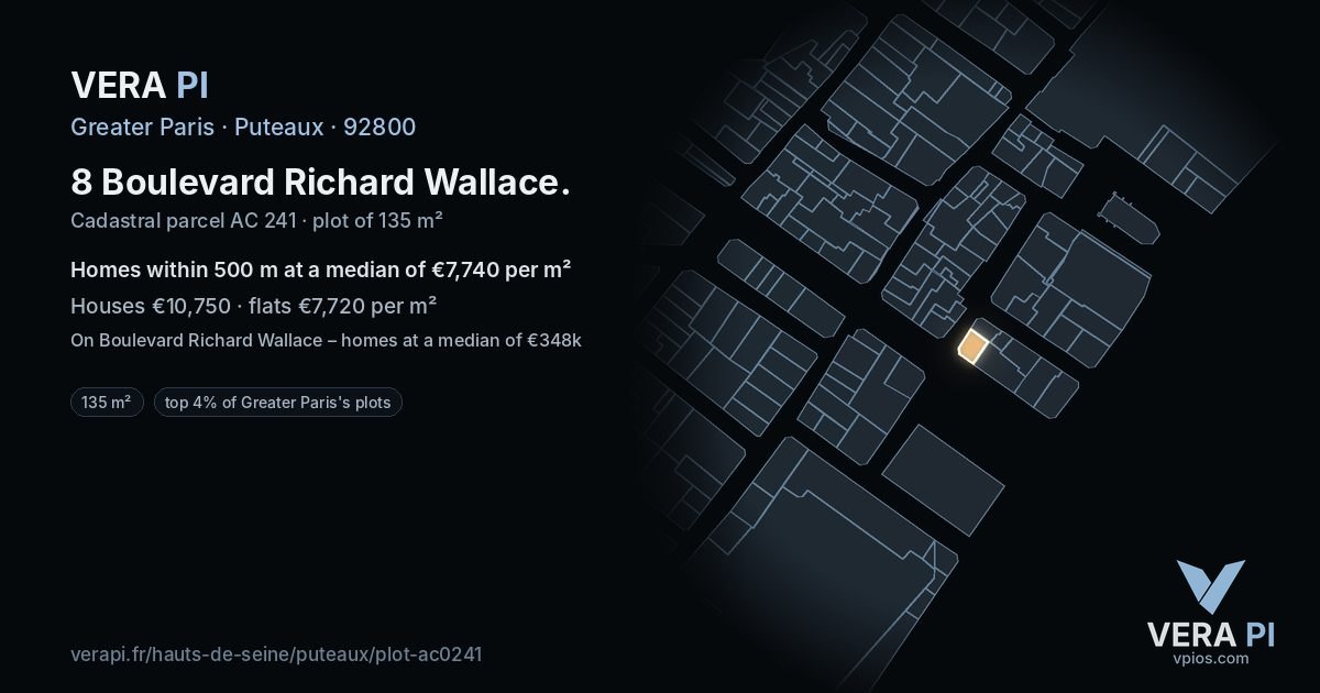 8 Boulevard Richard Wallace, Puteaux at night – the plot lit, the parcels around coloured by the prices near them