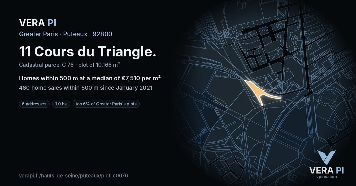 11 Cours du Triangle, Puteaux at night – the plot lit, the parcels around coloured by the prices near them