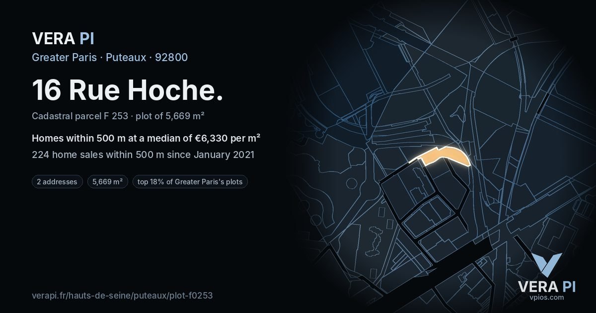 16 Rue Hoche, Puteaux at night – the plot lit, the parcels around coloured by the prices near them