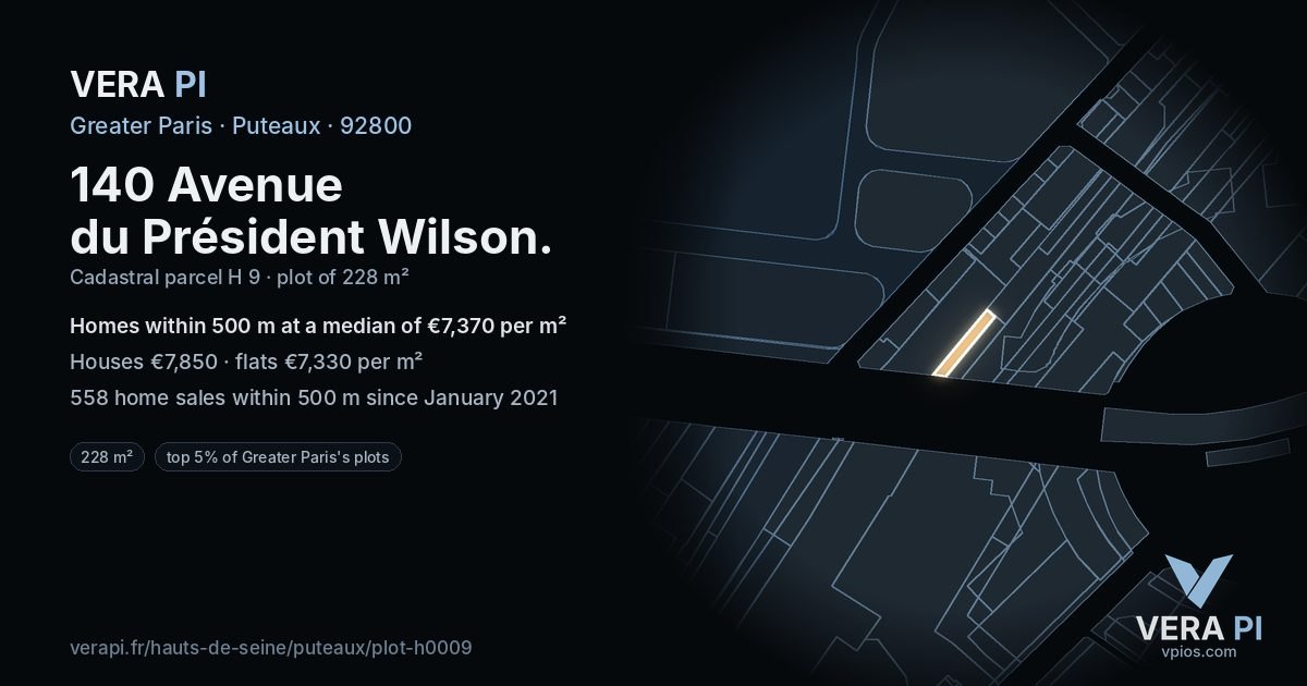 140 Avenue du Président Wilson, Puteaux at night – the plot lit, the parcels around coloured by the prices near them