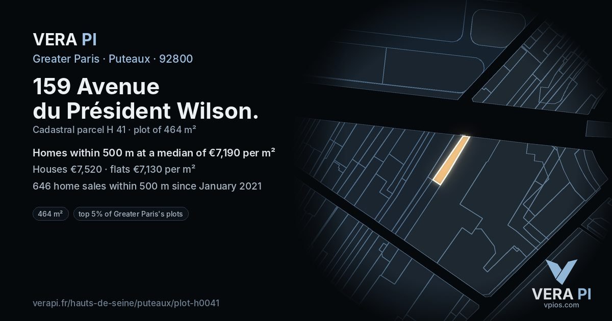 159 Avenue du Président Wilson, Puteaux at night – the plot lit, the parcels around coloured by the prices near them