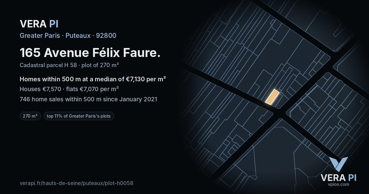 165 Avenue Félix Faure, Puteaux at night – the plot lit, the parcels around coloured by the prices near them