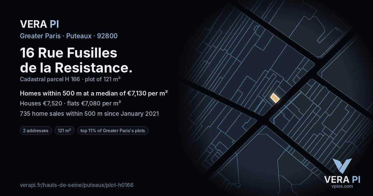 16 Rue Fusilles de la Resistance, Puteaux at night – the plot lit, the parcels around coloured by the prices near them