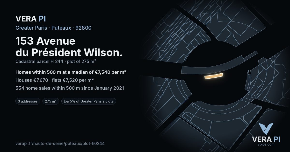 153 Avenue du Président Wilson, Puteaux at night – the plot lit, the parcels around coloured by the prices near them