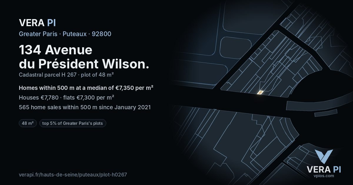 134 Avenue du Président Wilson, Puteaux at night – the plot lit, the parcels around coloured by the prices near them