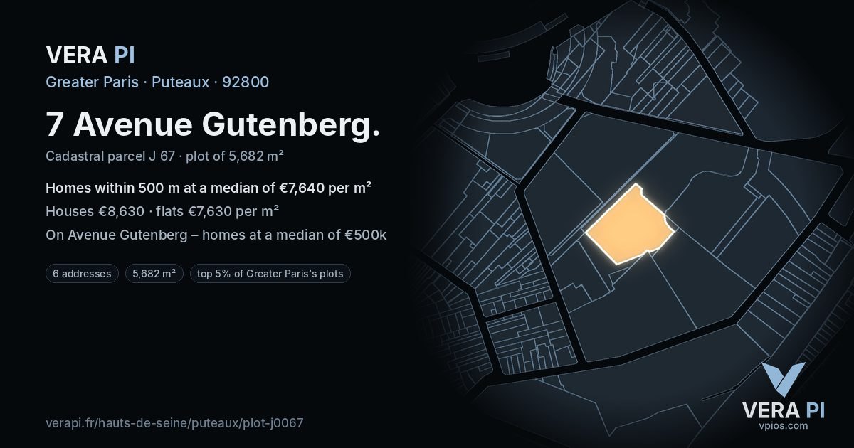 7 Avenue Gutenberg, Puteaux at night – the plot lit, the parcels around coloured by the prices near them
