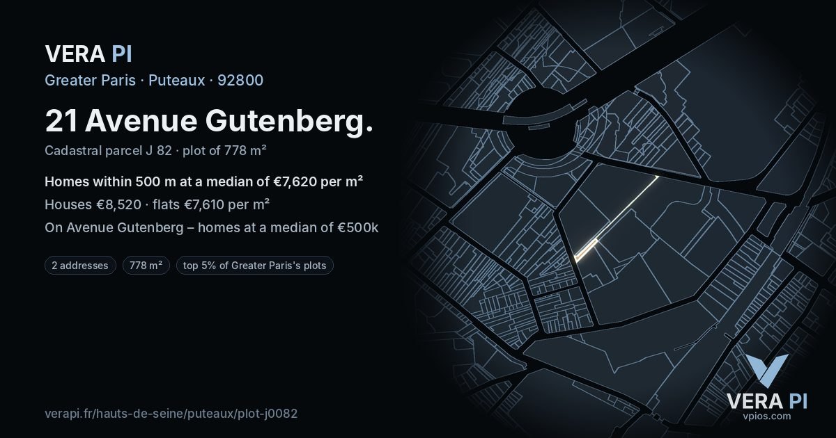 21 Avenue Gutenberg, Puteaux at night – the plot lit, the parcels around coloured by the prices near them