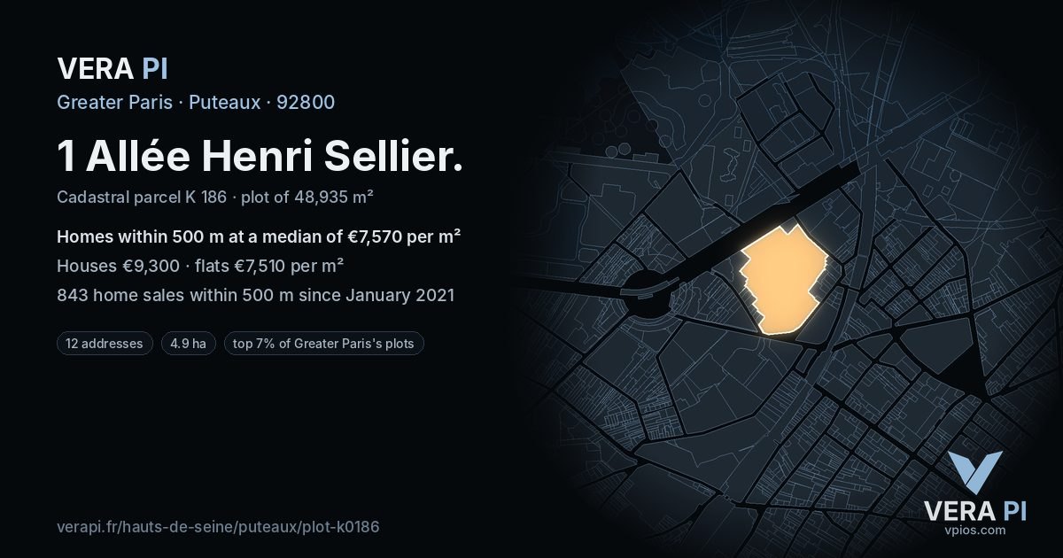 1 Allée Henri Sellier, Puteaux at night – the plot lit, the parcels around coloured by the prices near them