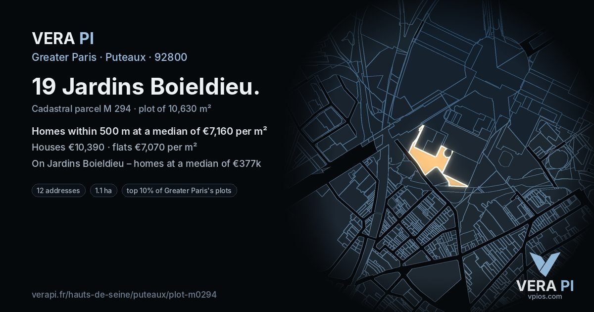 19 Jardins Boieldieu, Puteaux at night – the plot lit, the parcels around coloured by the prices near them