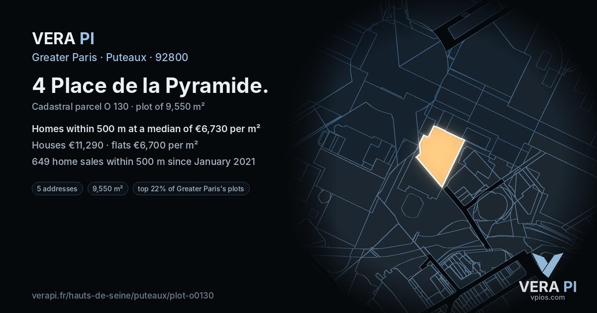 4 Place de la Pyramide, Puteaux at night – the plot lit, the parcels around coloured by the prices near them