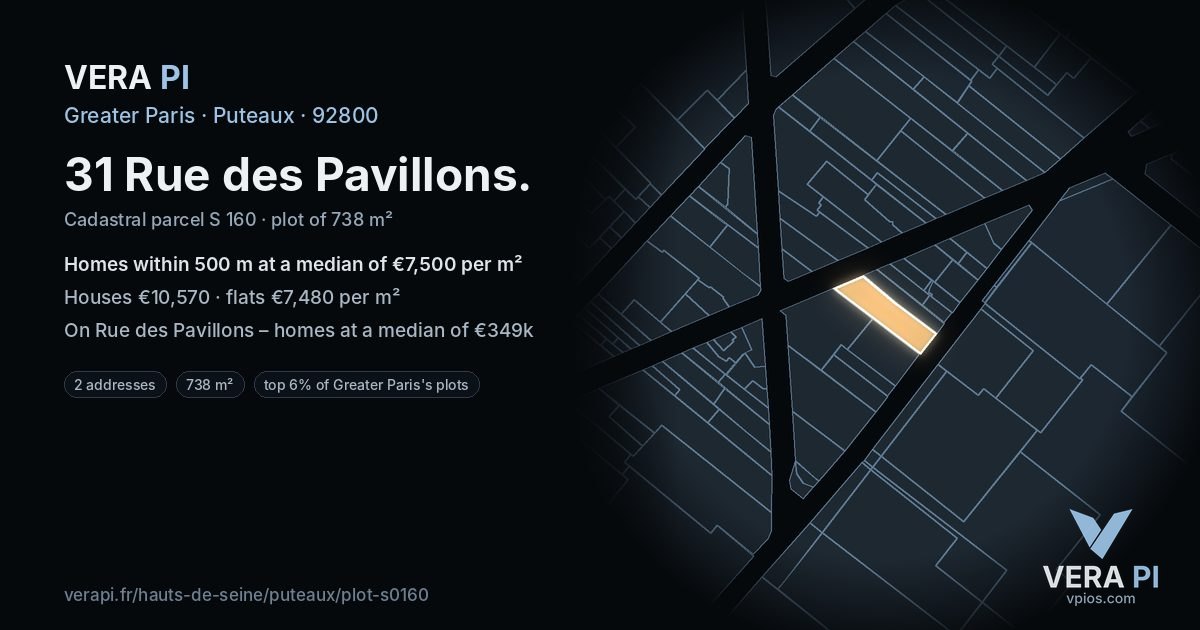 31 Rue des Pavillons, Puteaux at night – the plot lit, the parcels around coloured by the prices near them