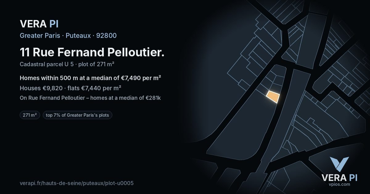 11 Rue Fernand Pelloutier, Puteaux at night – the plot lit, the parcels around coloured by the prices near them