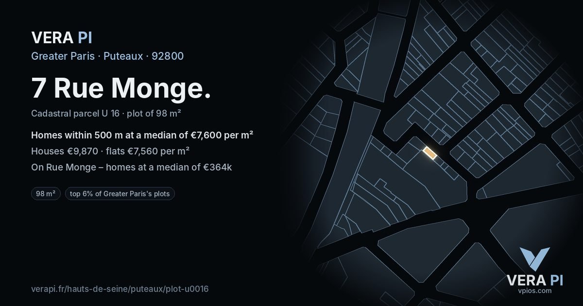 7 Rue Monge, Puteaux at night – the plot lit, the parcels around coloured by the prices near them