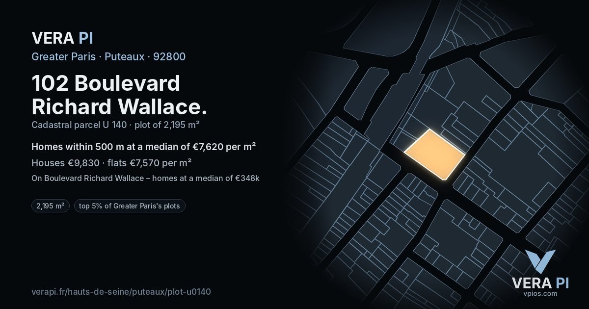 102 Boulevard Richard Wallace, Puteaux at night – the plot lit, the parcels around coloured by the prices near them